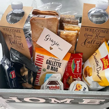 Kira La Mura San Carlo