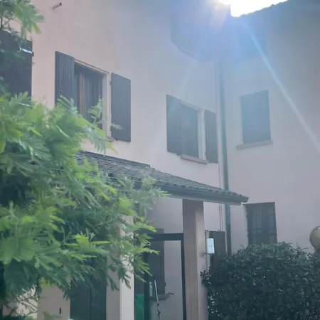 Kira La Mura San Carlo