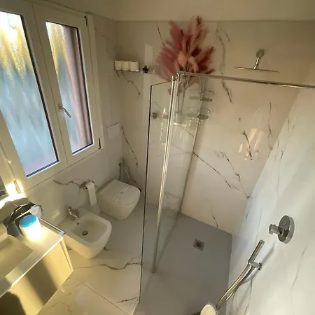 Kira فندق مبيت وإفطار