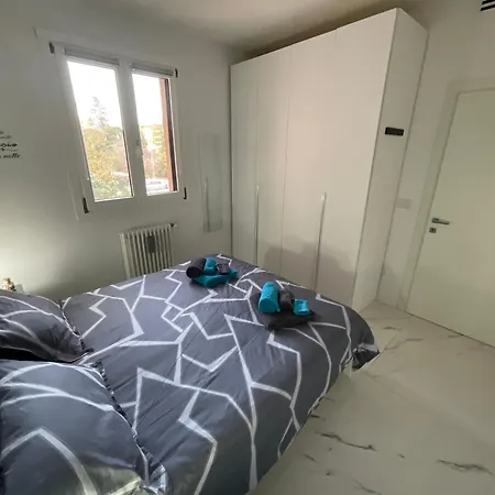 فندق مبيت وإفطار Kira La Mura San Carlo