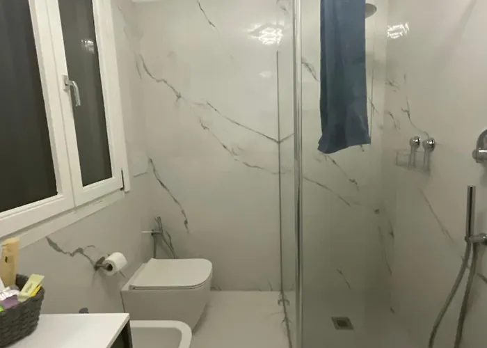 Kira La Mura San Carlo