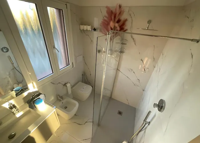 Kira فندق مبيت وإفطار